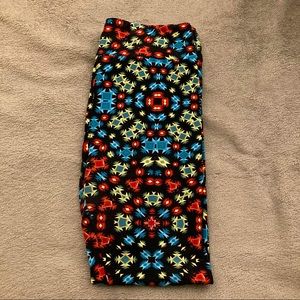 🎁🎁  $    for  $    🎁🎁 NWOT LuLaRoe Colorful Geometric Burst Leggings